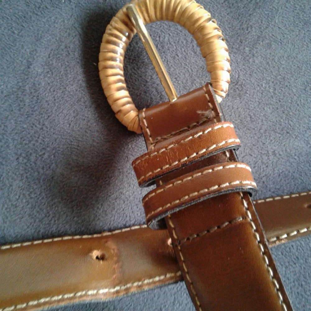 Jaeger Italian Leather Belt - Picture 5 of 7
